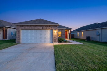 7663 Stud Dr , Elmendorf,  78112