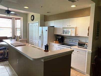 Furnished 2-Bedroom Condo with Golf Course View in Stoneybrook – Annual Rental photo 5