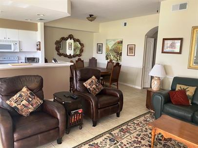 Furnished 2-Bedroom Condo with Golf Course View in Stoneybrook – Annual Rental photo 3