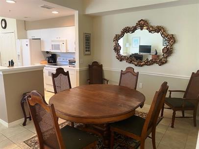 Furnished 2-Bedroom Condo with Golf Course View in Stoneybrook – Annual Rental photo 8