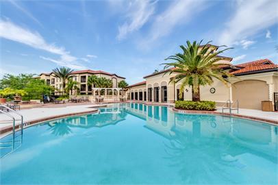 SHORT-TERM RENTAL: Furnished 2-Bedroom + Den Condo in Gated Naples Community photo 33