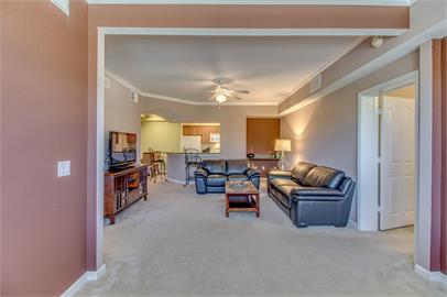 SHORT-TERM RENTAL: Furnished 2-Bedroom + Den Condo in Gated Naples Community photo 13