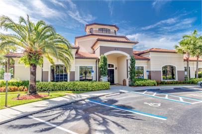 SHORT-TERM RENTAL: Furnished 2-Bedroom + Den Condo in Gated Naples Community photo 31