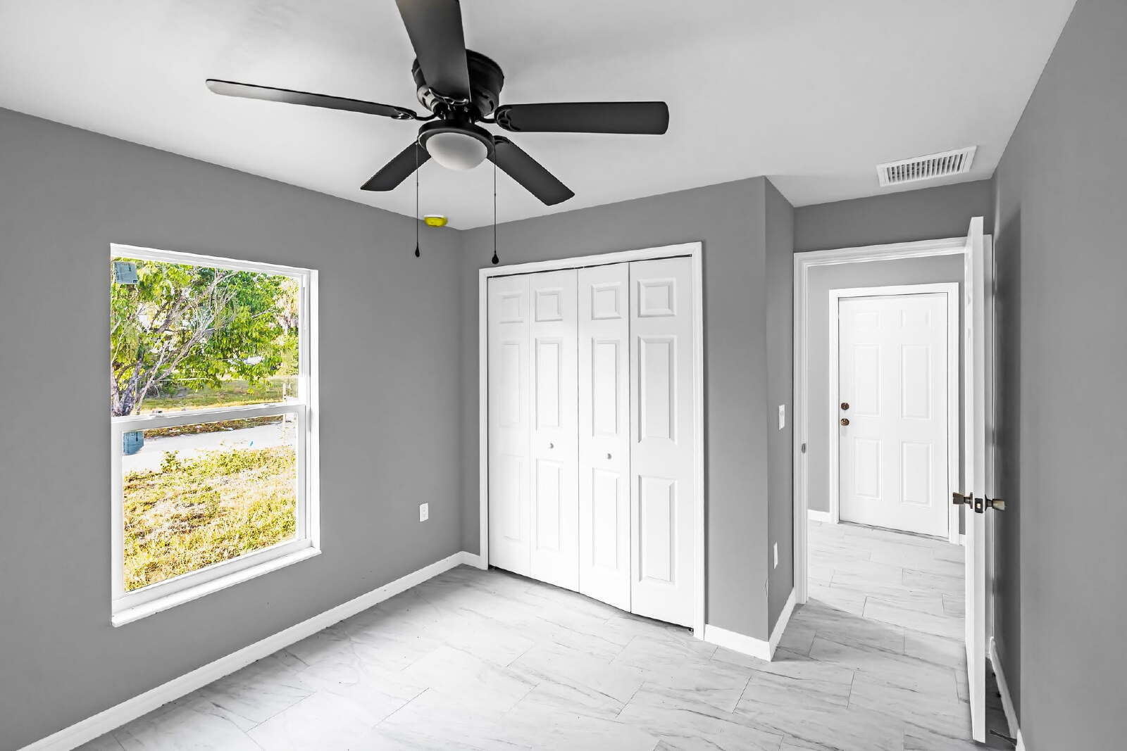 Spacious 4-Bedroom Home in Fort Myers – Comfortable Living with a Convenient Location photo 15