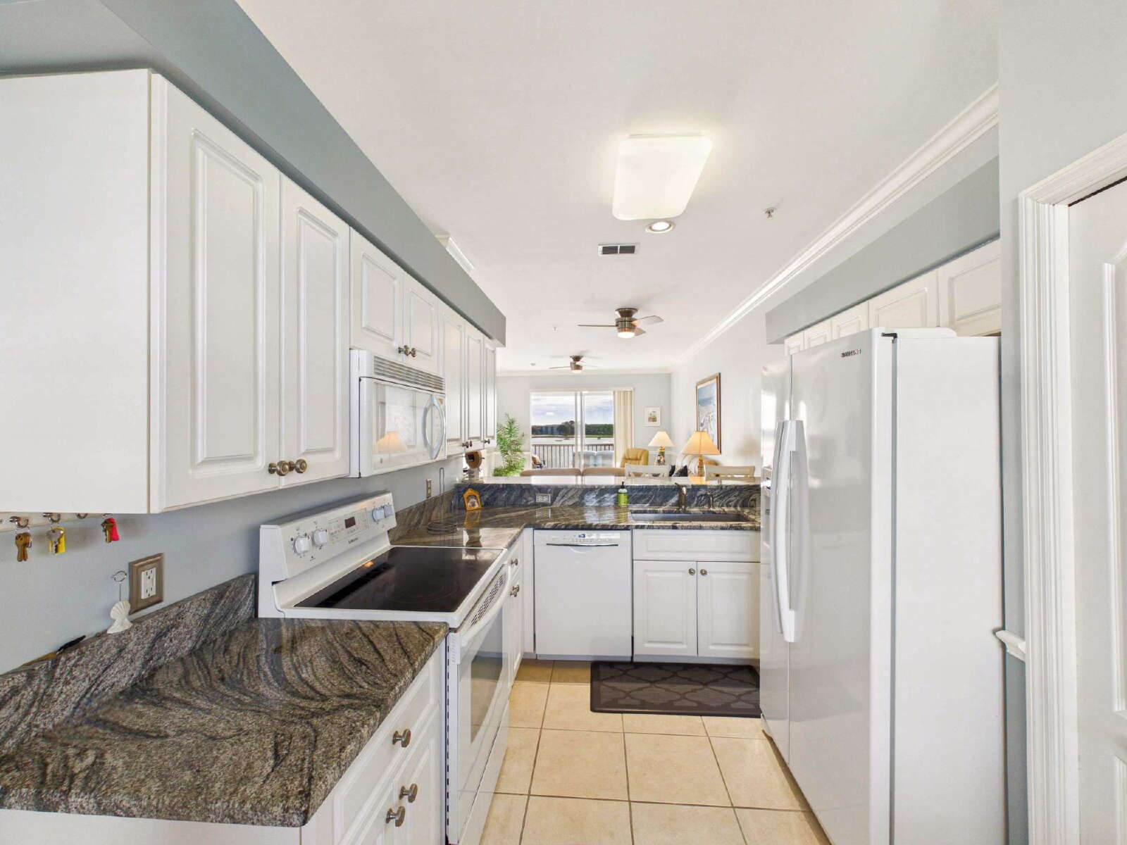 Ultimate Southwest Florida Escape: Top-Floor 2BR Condo with Scenic Lake Views photo 8