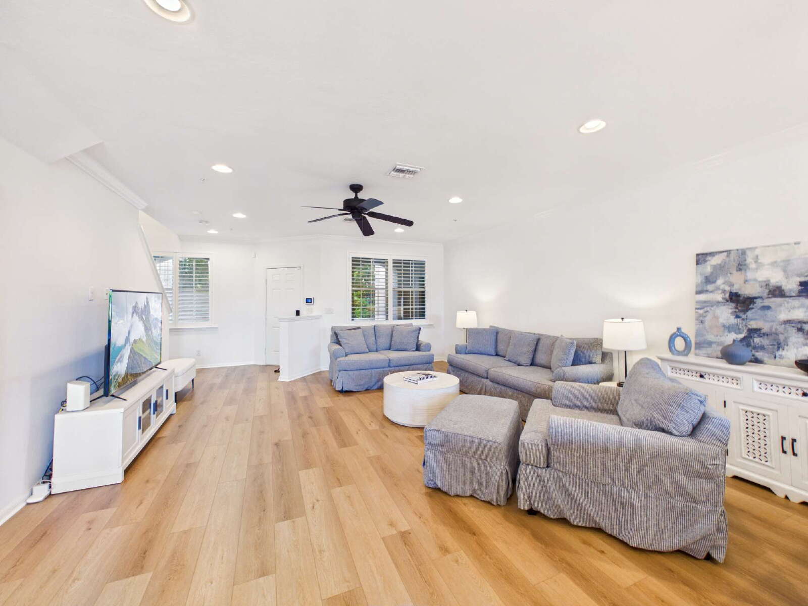 Luxurious Seasonal Lakefront Townhome at Mirasol at Coconut Point (December thru April $4,800/mo.) photo 2