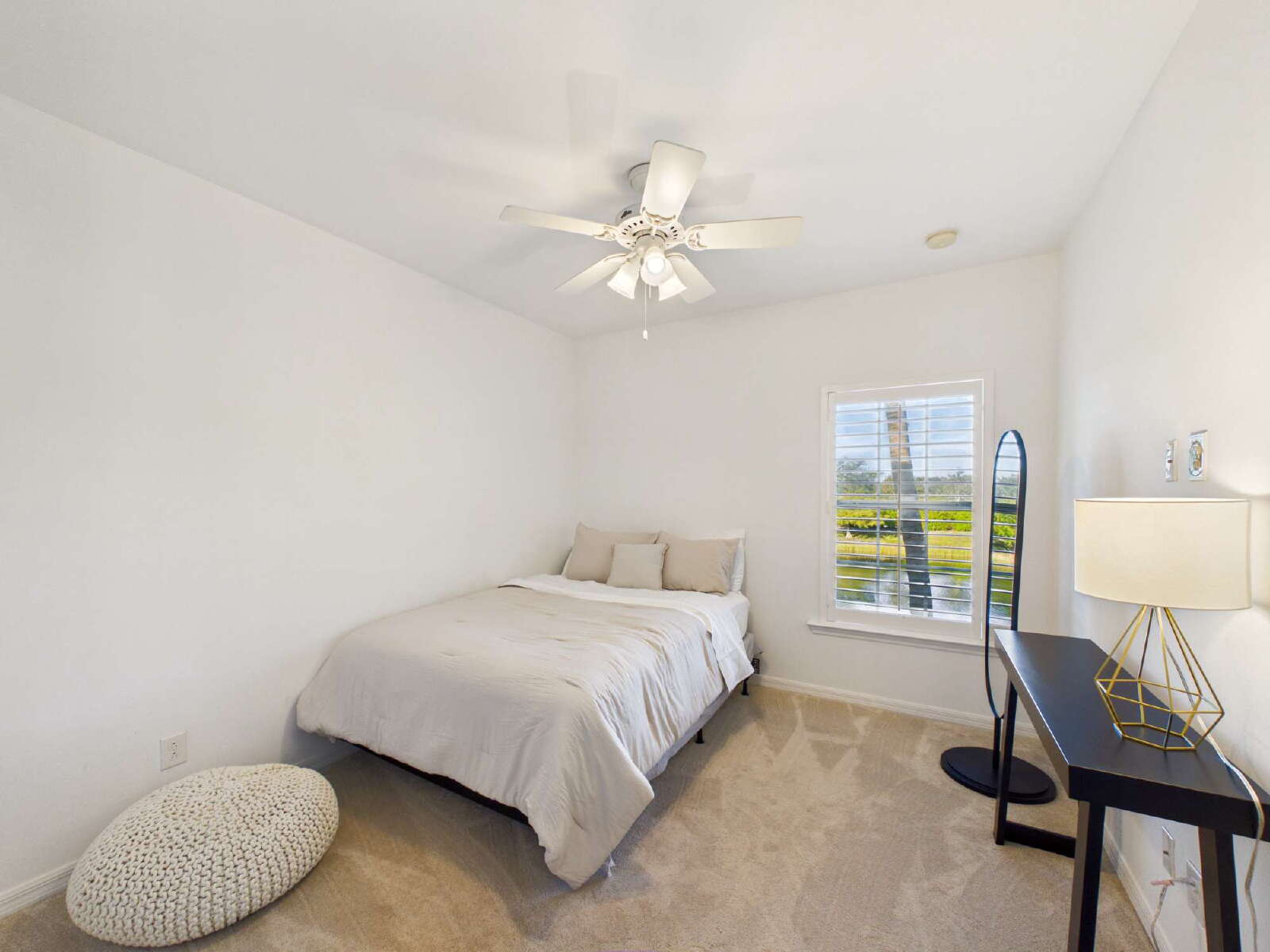 Luxurious Seasonal Lakefront Townhome at Mirasol at Coconut Point (December thru April $4,800/mo.) photo 18