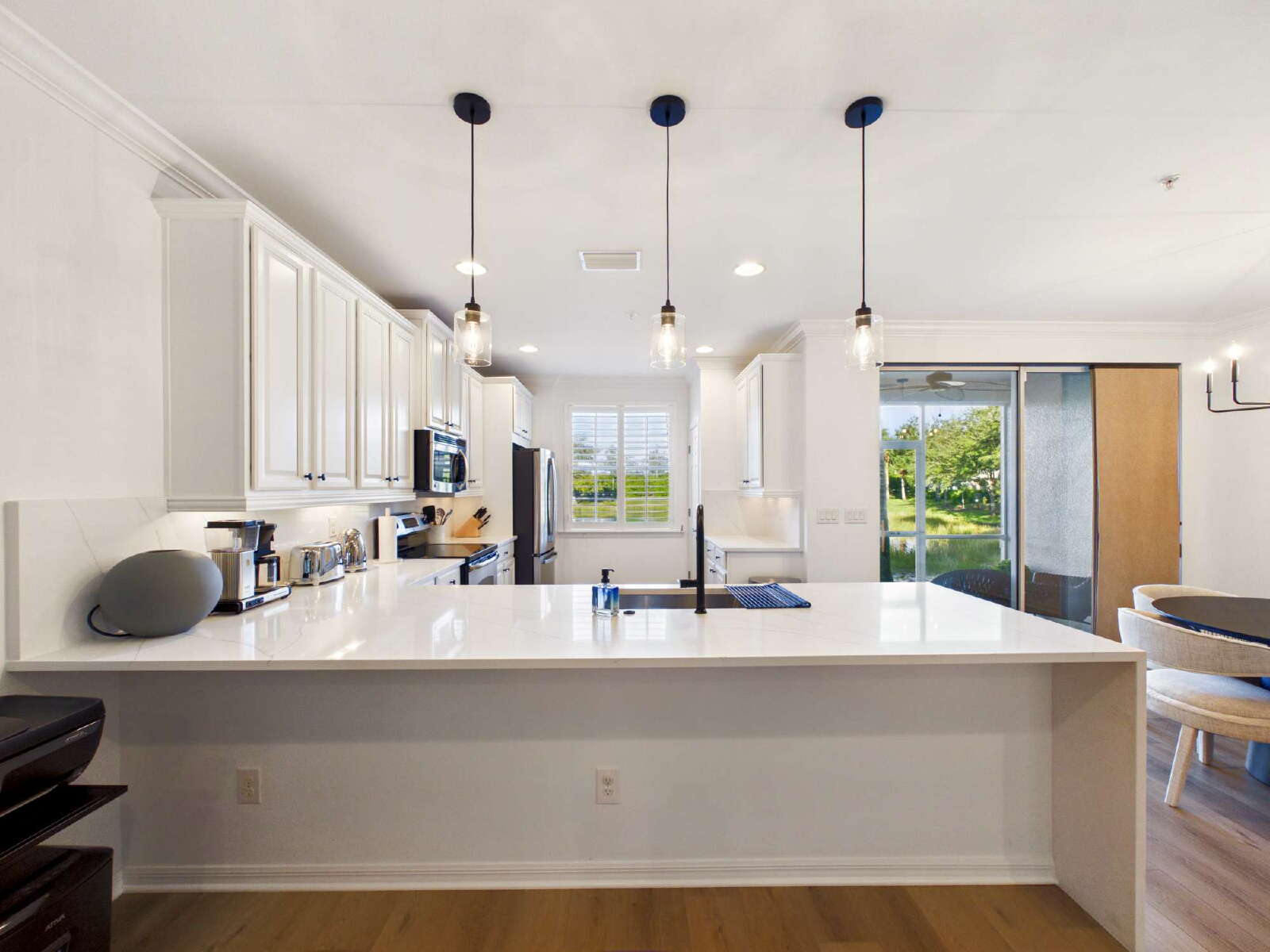 Luxurious Seasonal Lakefront Townhome at Mirasol at Coconut Point (December thru April $4,800/mo.) photo 10