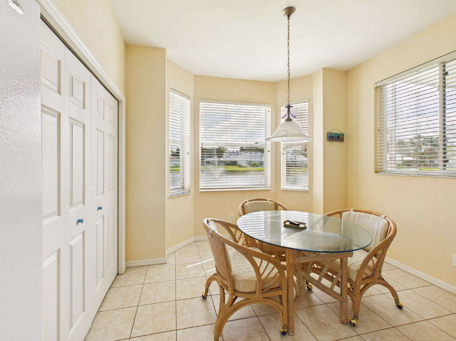 Furnished Lakeview Condo with Resort Amenities – Seasonal & Off-Season Rates Available photo 5