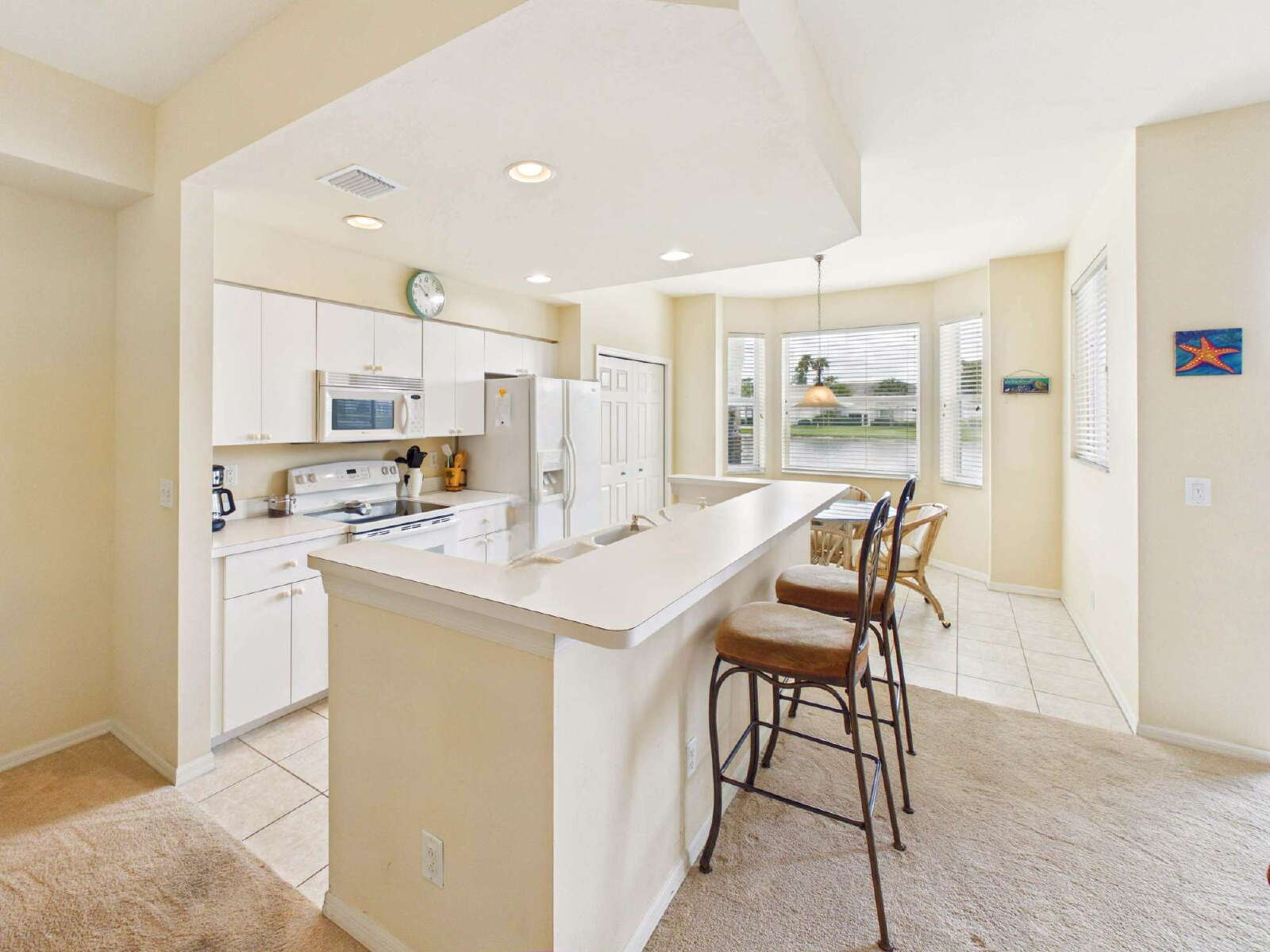 Furnished Lakeview Condo with Resort Amenities – Seasonal & Off-Season Rates Available photo 14