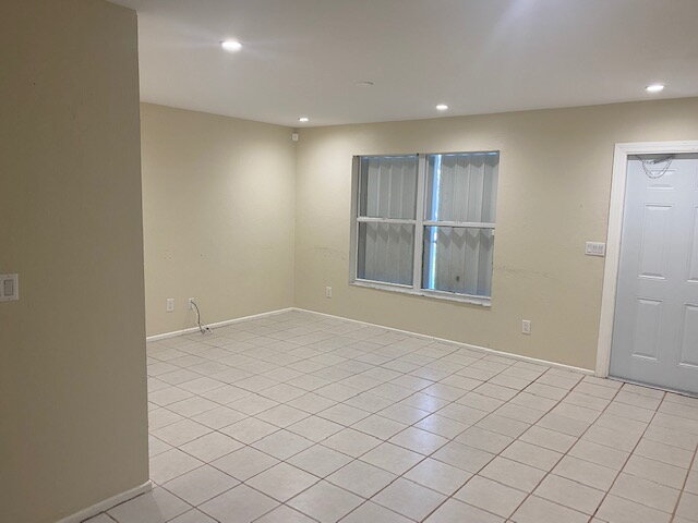 Charming 3 Bedroom, 2 Bath Duplex with Granite Counters and Stainless Appliances. Available now for $1,450/mo. photo 3