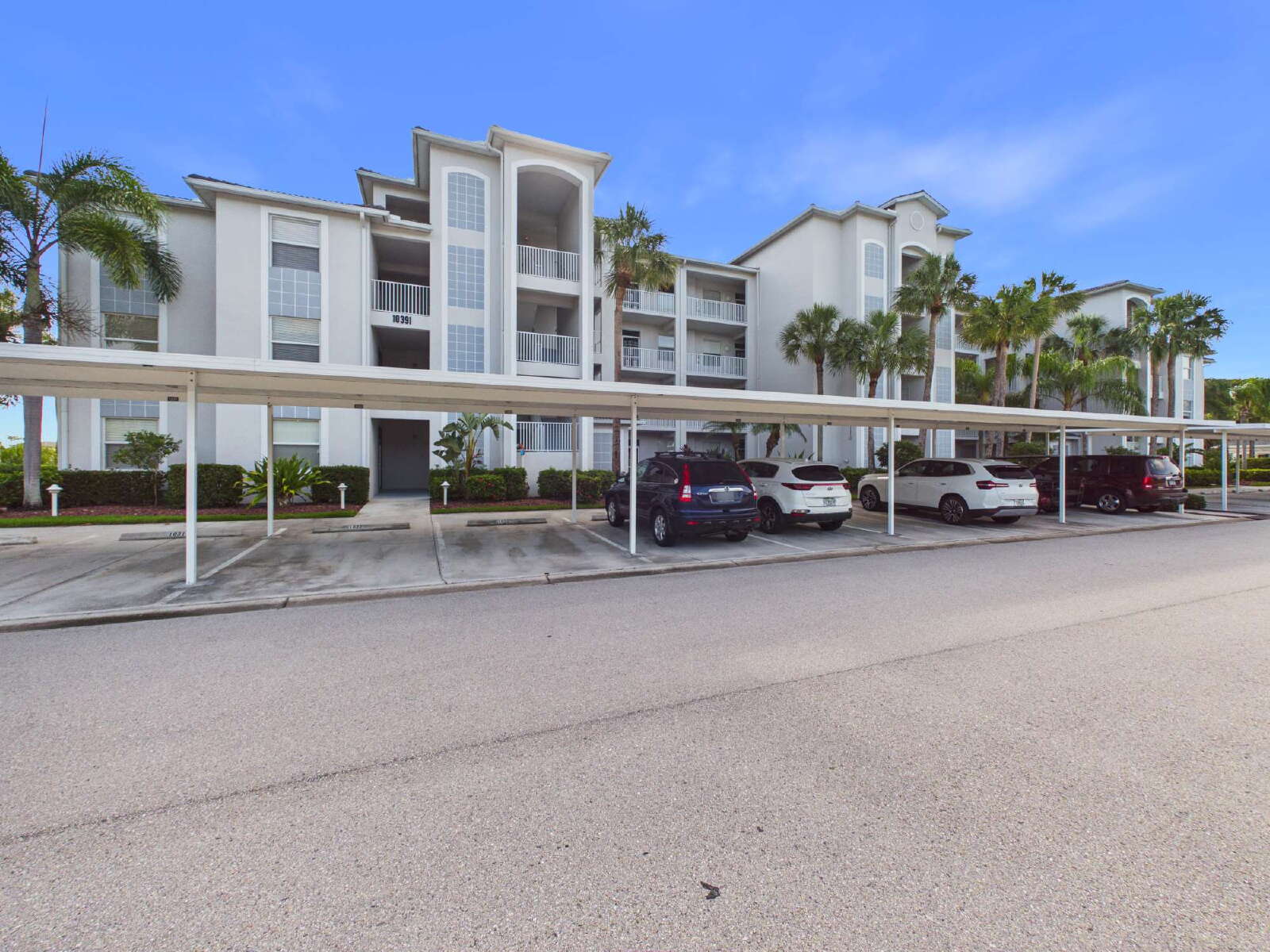 Fully Furnished 2BR Condo in Heritage Palms | Available January 2027 | $4500/mo photo 2