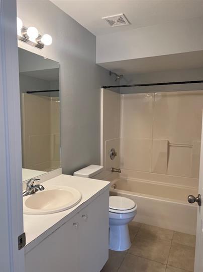 Spacious 4-Bedroom Home with Den & Fresh Updates in San Carlos Park photo 13