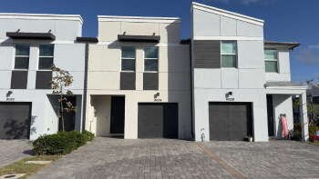 4034 Hot Springs Avenue , Palm Springs,  33461-6168