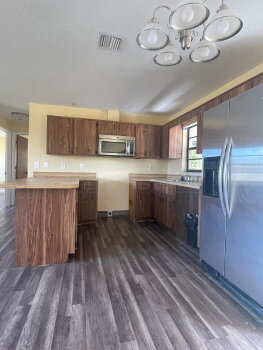 955 Lake Dr E , Lake Placid,  33852