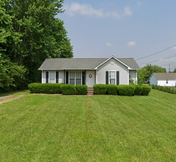417 Pacific Ave , Oak Grove,  42262