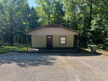 2094 Buck Smith Rd , Palmyra,  37142