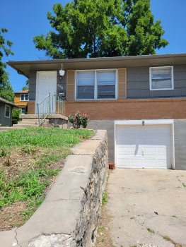 2216 State Ave , Kansas City,  66102