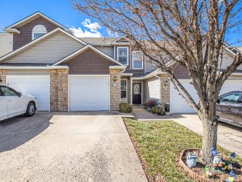 210 North Pointe Lane , Raymore,  64083