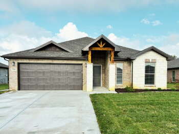 7545 McCormick Drive , Shawnee,  66227