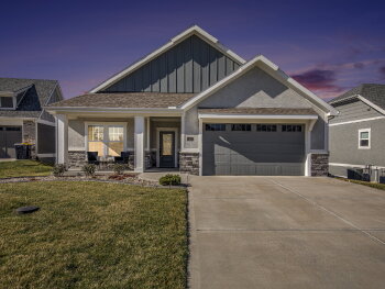 6917 Northeast 70th Street , Kansas City,  64119