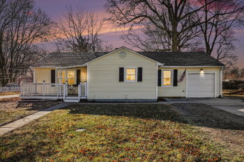 211 SE 7th St , Lee's Summit,  64063