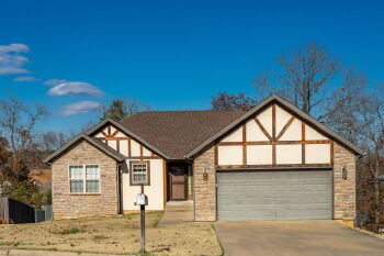 109 Shiloh Street , Branson,  65616