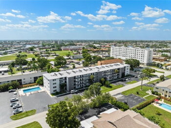 4906 Victoria Drive Unit 103, Cape Coral,  33904
