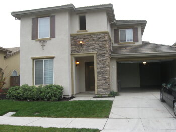 652 Pioneer Ave , Lathrop,  95330