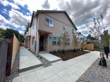 8554 Southeast Lafayette St , Portland,  97266