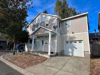 655 SE 148th Ave. #4 , Portland,  97233