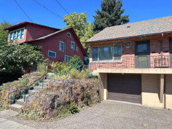 1323 SE Salmon St. , Portland,  97214