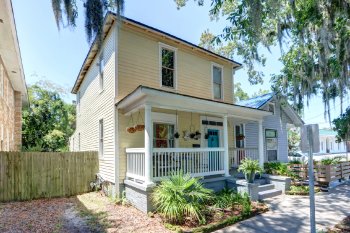 2121 Price St , Savannah,  31401-9067