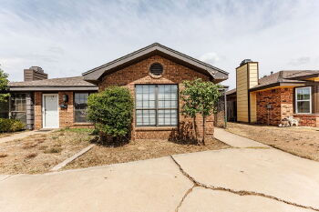 9609 B Elmwood Avenue , Lubbock,  79424