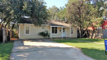 2403 22nd Place , Lubbock,  79411