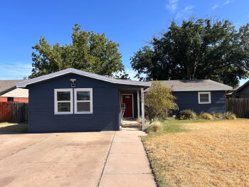 4806 13th Street , Lubbock,  79416