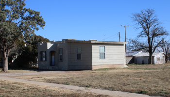 506 E Municipal Drive , Lubbock,  79403