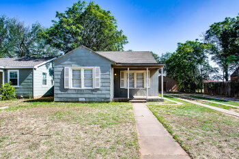 2208 20th Street - Front , Lubbock,  79411