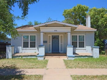 1910 16th Street , Lubbock,  79401