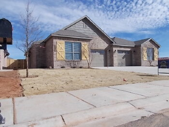 2002 102nd Street - B , Lubbock,  79423