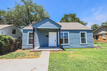 2114 20th Street - Front , Lubbock,  79411
