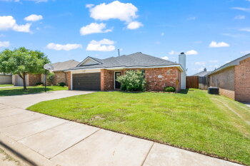 10702 Akron Avenue , Lubbock,  79423