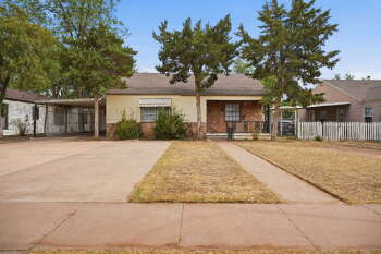 2416 30th Street , Lubbock,  79411