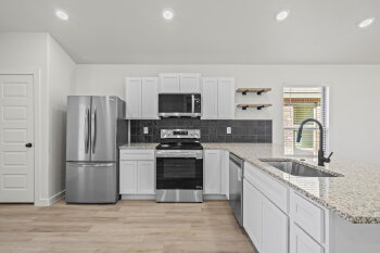 2013 Cottonwood Ave , Wolfforth,  79382