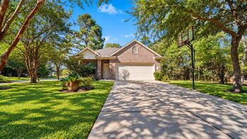 11246 Glenforest Drive , Montgomery,  77356