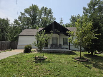 625 W Stone St , Independence,  64055