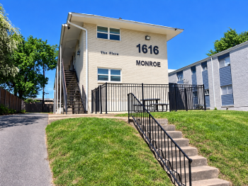 1616 Monroe Ave Apt 7 , Memphis,  38104-3745