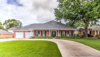 405 Crown Colony Dr , Lufkin,  75904