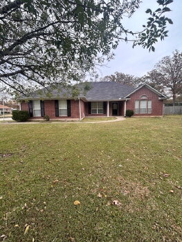 201 Cross Timbers St. , Lufkin,  75904