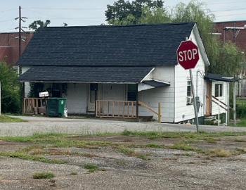 100 W 1st St , Williamston,  29697-2205